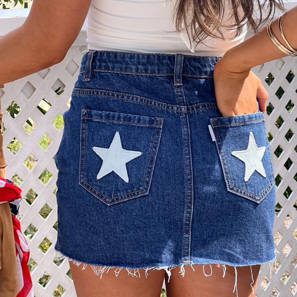 Beginning Siletto Star Blue Denim Low Rise Mini Skirt